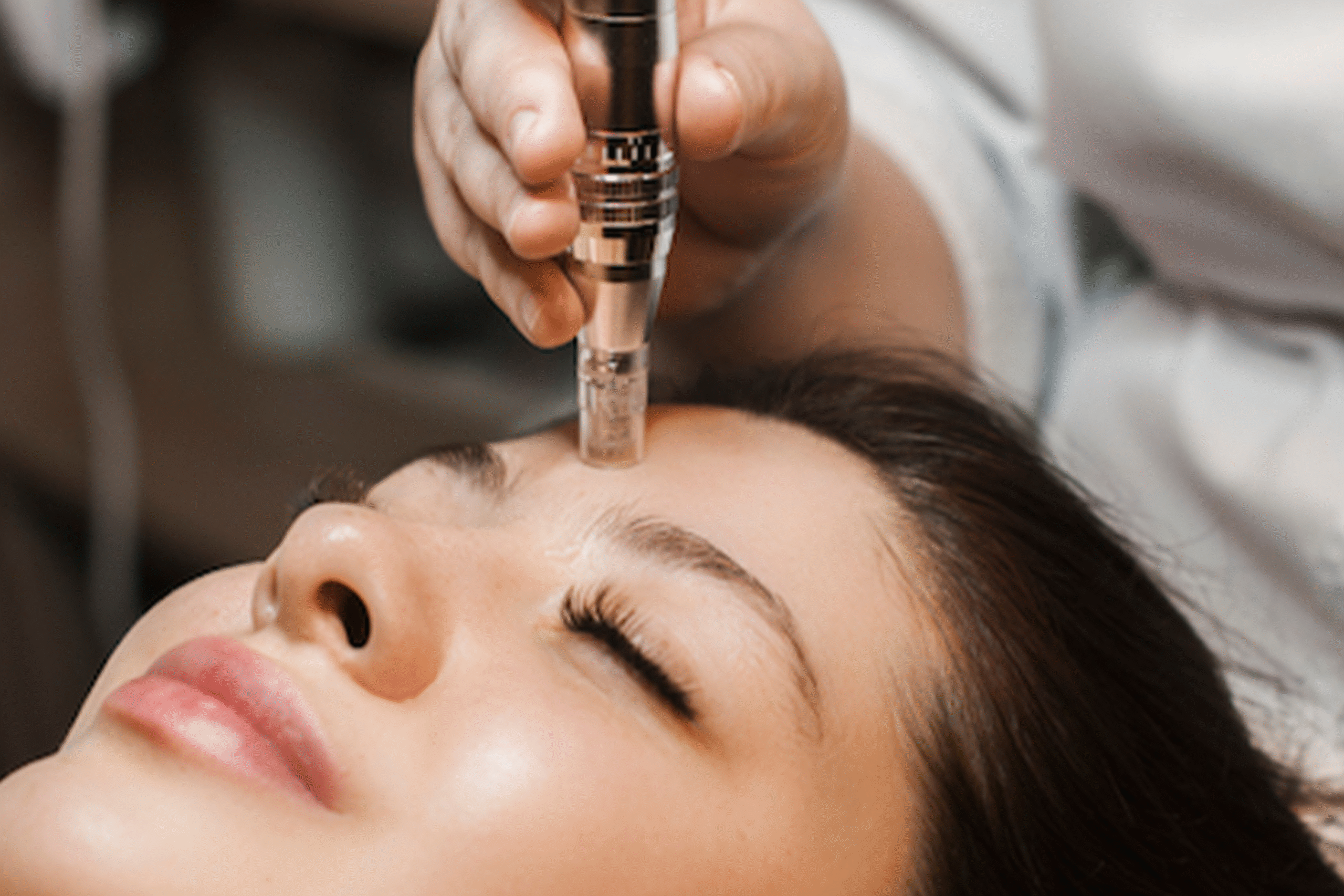 woman-visiting-cosmetologist-making-rejuvenation-procedures